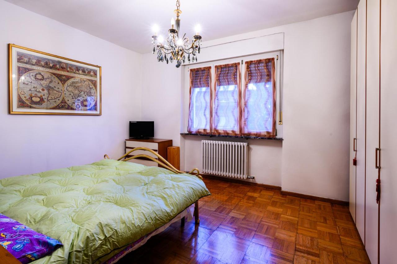 מצולומברדו Retro Apartment In The Mountains מראה חיצוני תמונה