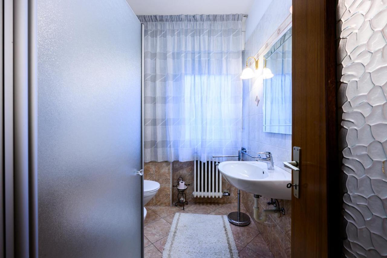 מצולומברדו Retro Apartment In The Mountains מראה חיצוני תמונה