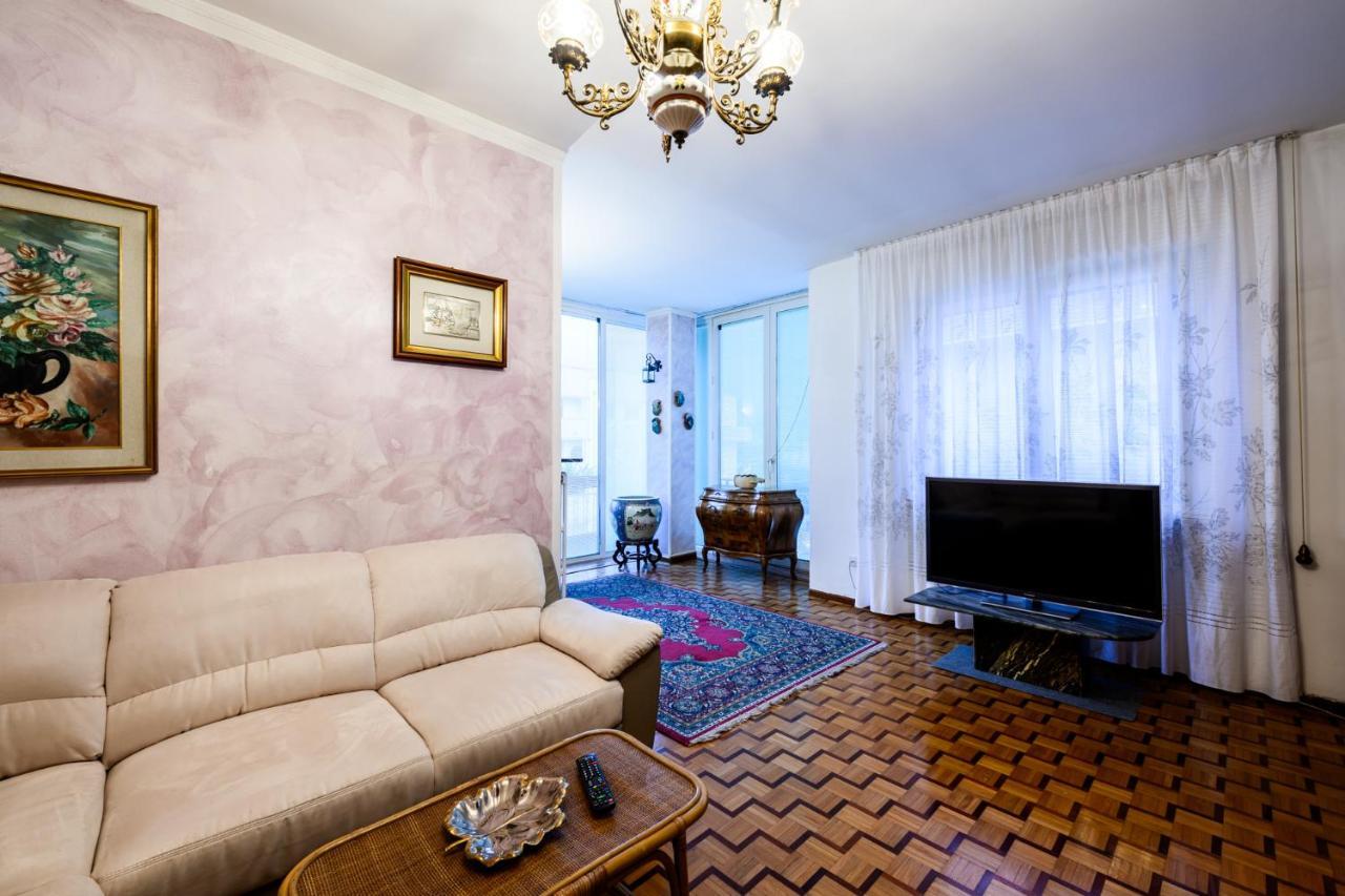 מצולומברדו Retro Apartment In The Mountains מראה חיצוני תמונה